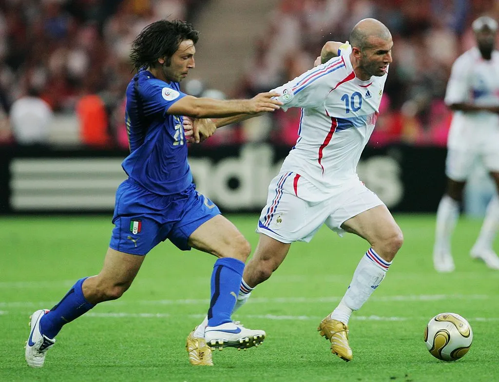 Marcos Kaplun, entonces dirigente de la U, intentó fichar a Zidane en el elenco estudiantil (Getty Images).