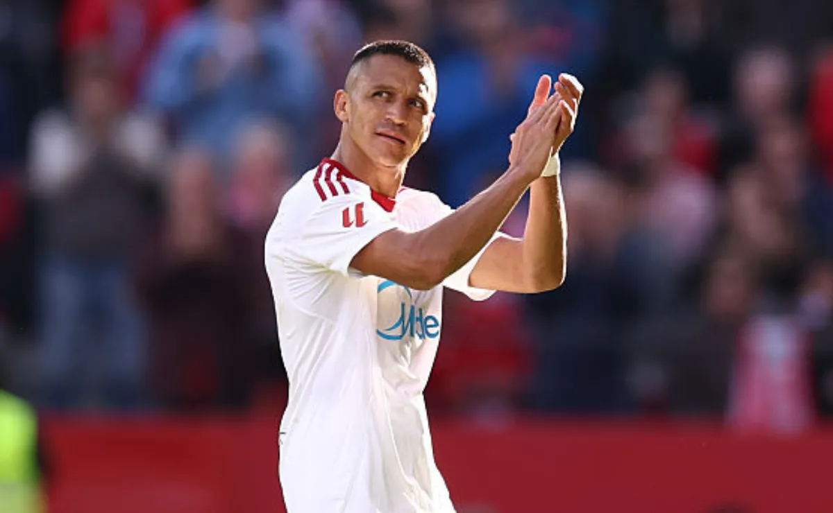 Oficial: Sevilla despide a Alexis Sánchez y así quedaron las redes del club