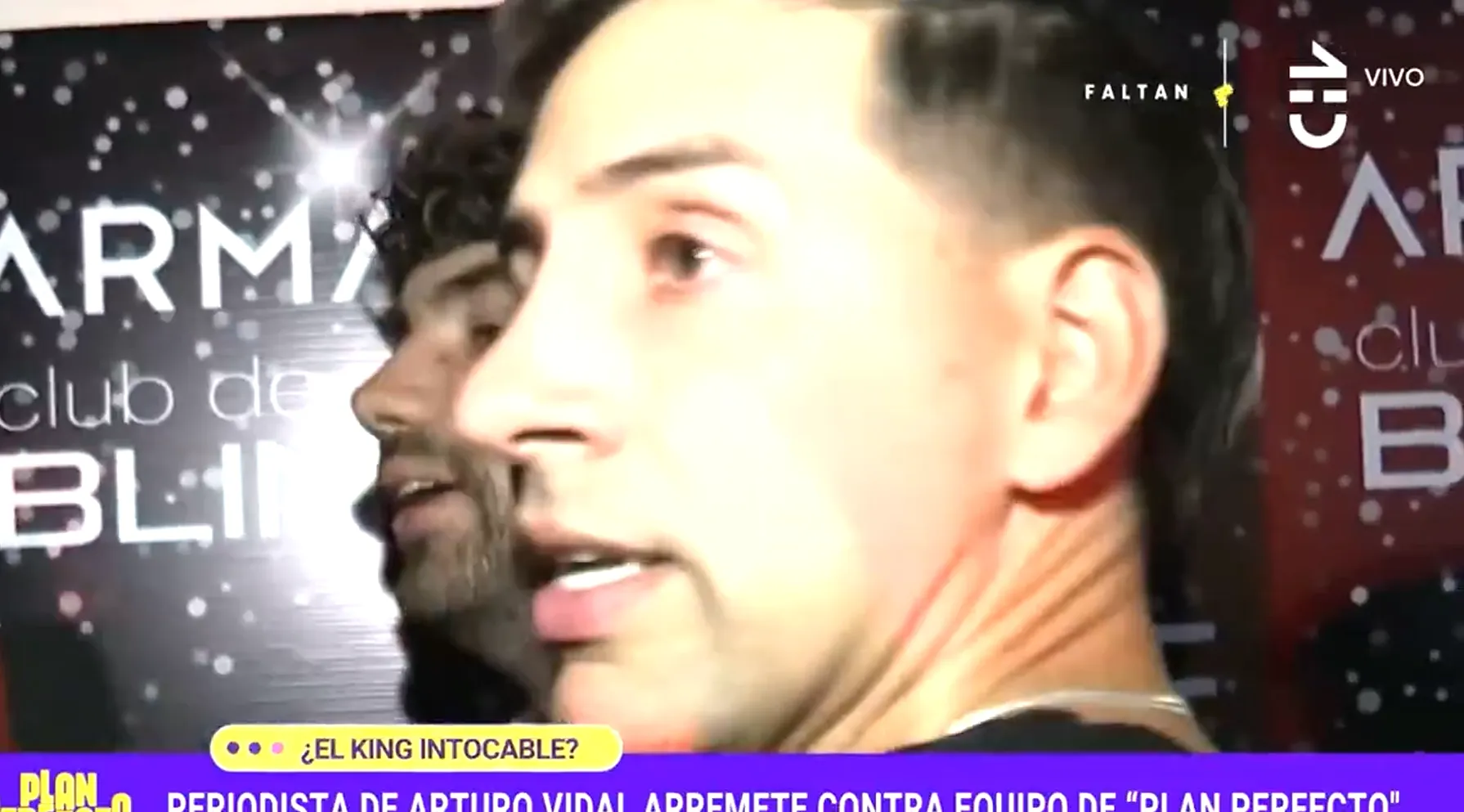 Tenso momento protagonizó Maks Cárdenas al censurar una entrevista a Arturo Vidal.