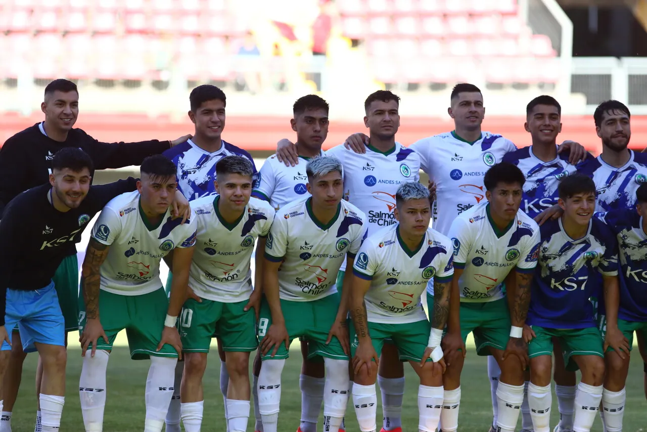 Puerto Montt es el líder de la Primera B. | Foto: Photosport