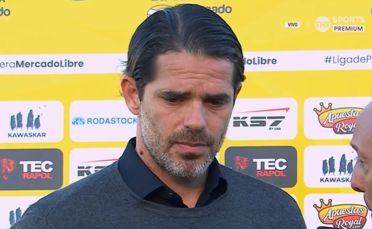“Los números de Gago no son mejores que los de Lema”: Cristián Arcos desnudó el momento de la U y alerta sobre la lesión de Aránguiz