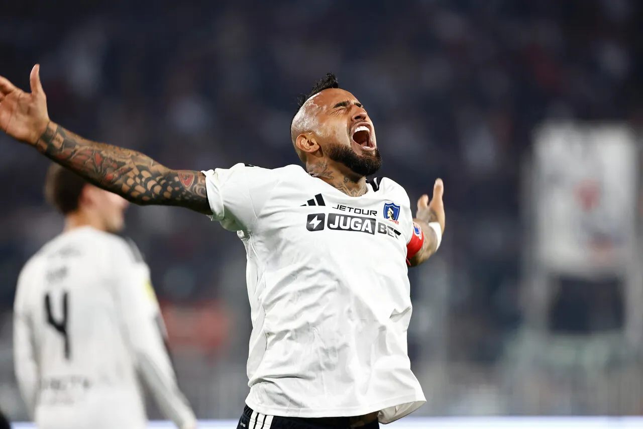 Vidal anotó un golazo ante Ñublense. | Foto: Photosport