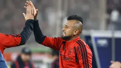Arturo Vidal celebró con todo la goleada de Colo Colo. (Foto: Photosport)