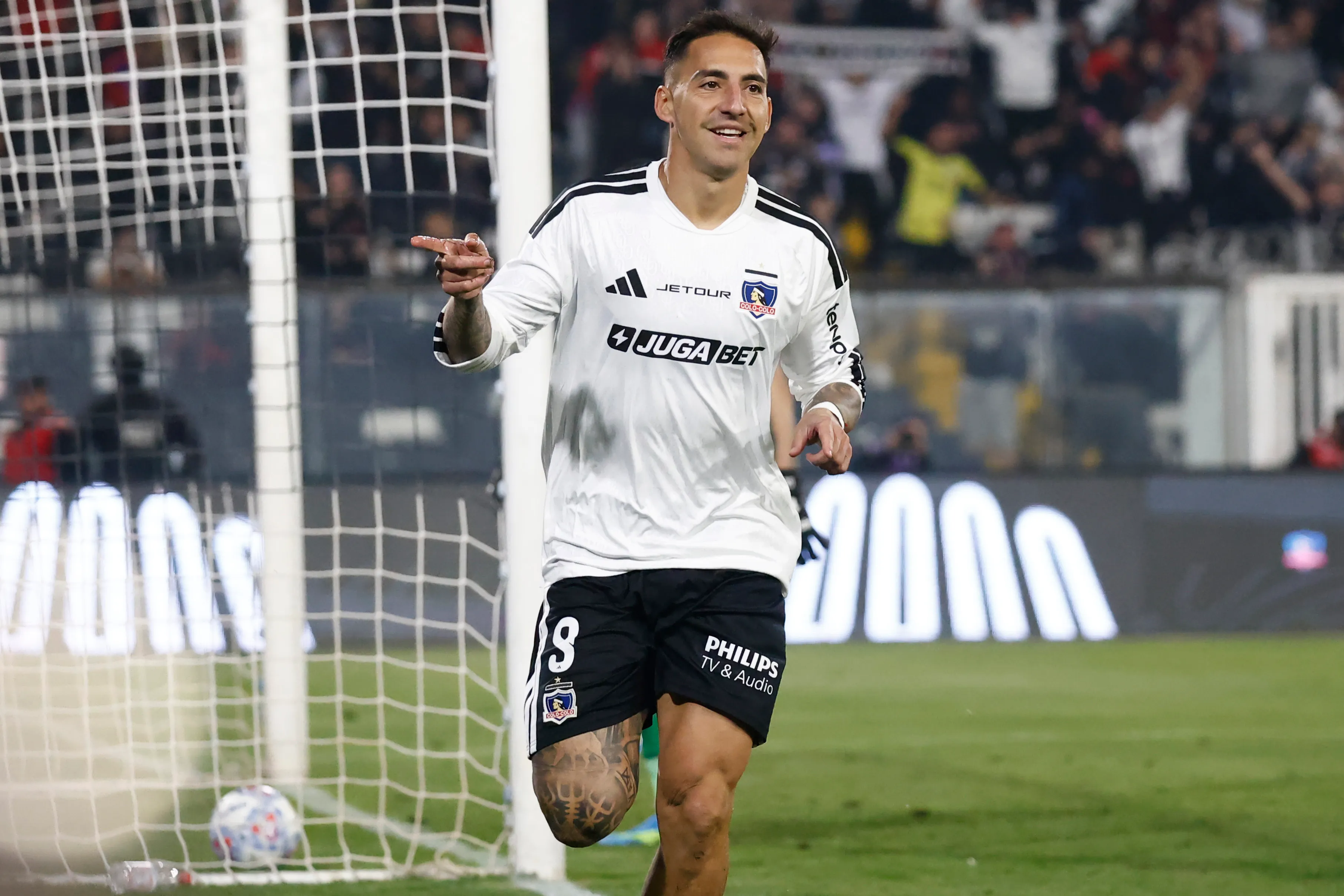 Javier Correa busca llegar al clásico contra la UC. (Foto: Dragomir Yankovic/Photosport)