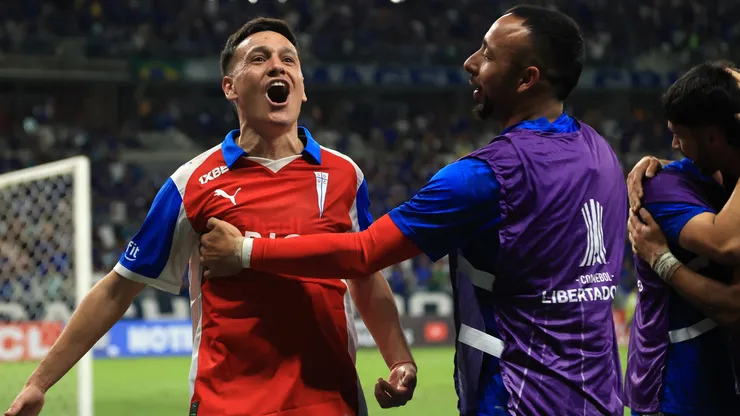 Fernando Zuqui extendió su vínculo con Universidad Católica.
