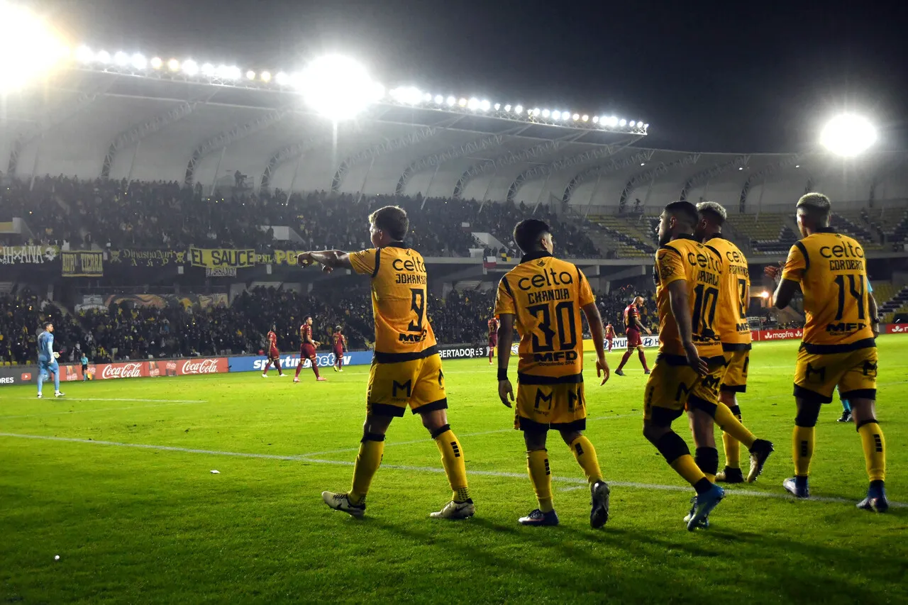 Coquimbo sueña en serio en Copa Libertadores (Photosport)