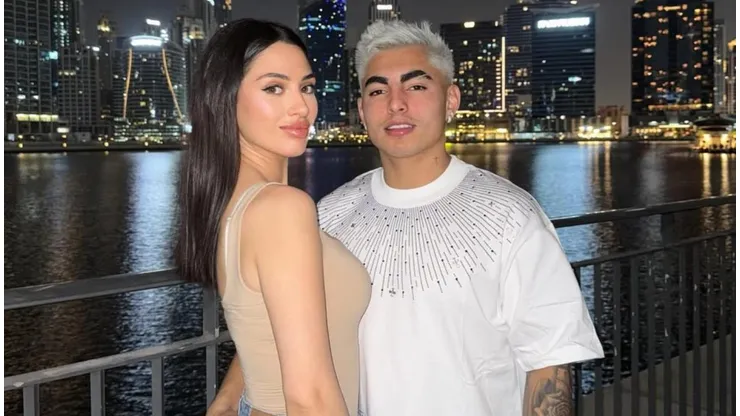 Jordhy Thompson y Camila Sepúlveda sorprendieron en redes sociales al anunciar su compromiso matrimonial.