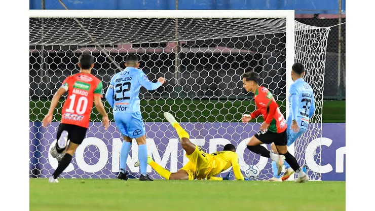 O'Higgins cae 0-2 ante Boston River al cabo de los 45 minutos.
