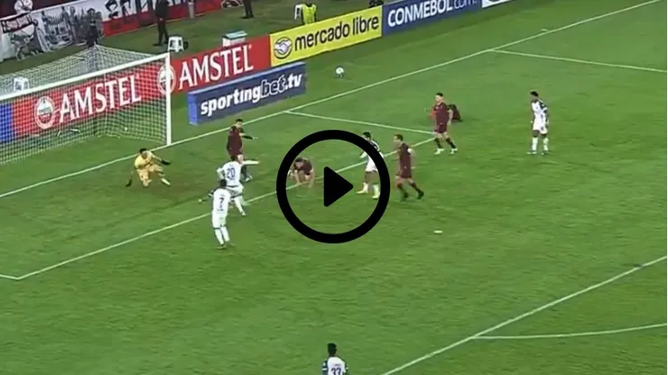 El ex Universidad de Chile anotó este golazo en la Copa Sudamericana