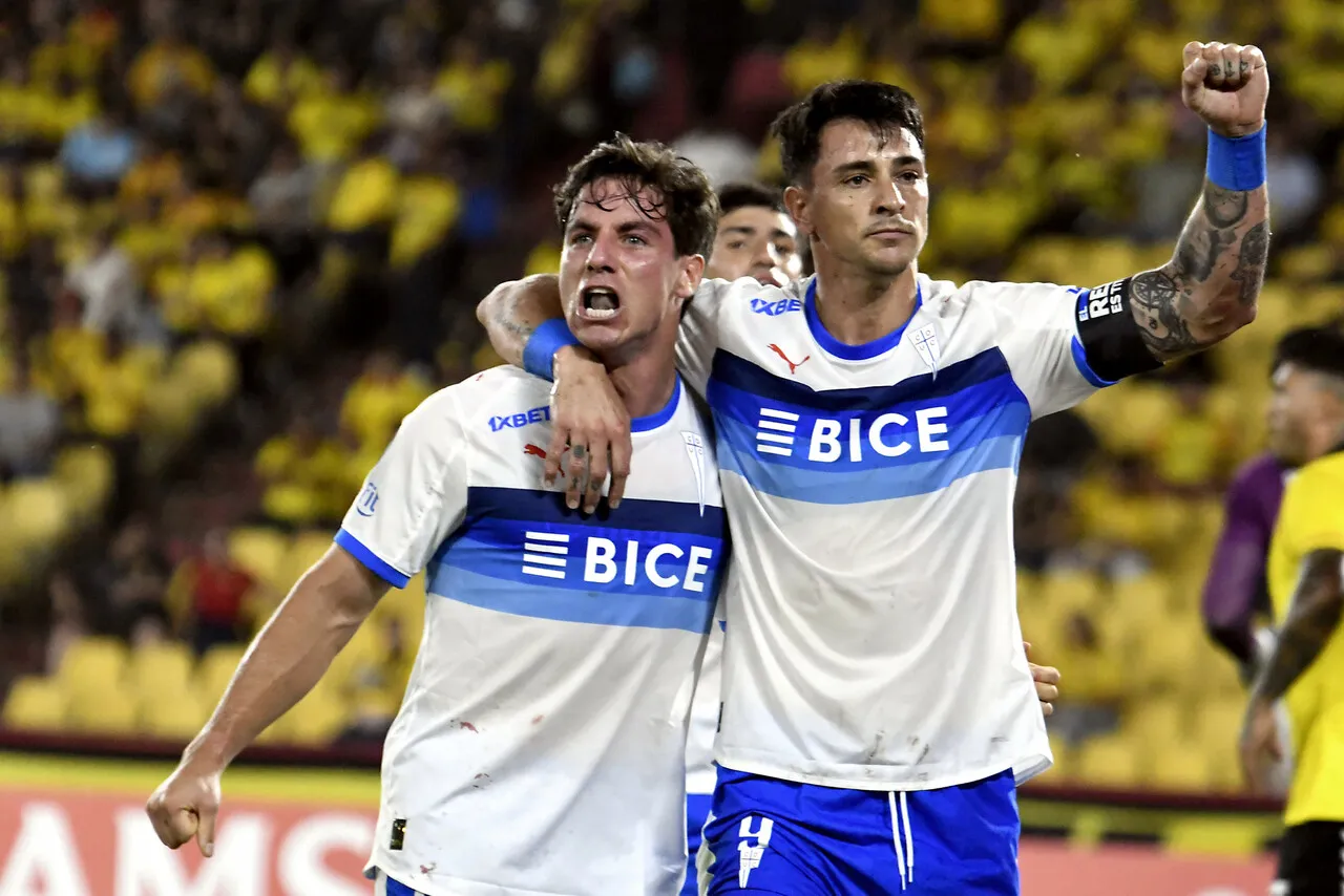La IA predice un triunfo de la UC | Foto: Photosport