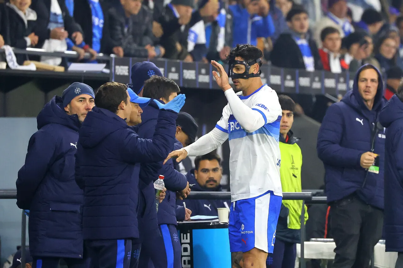 Católica se ilusiona con los octavos de final. | Foto: Photosport