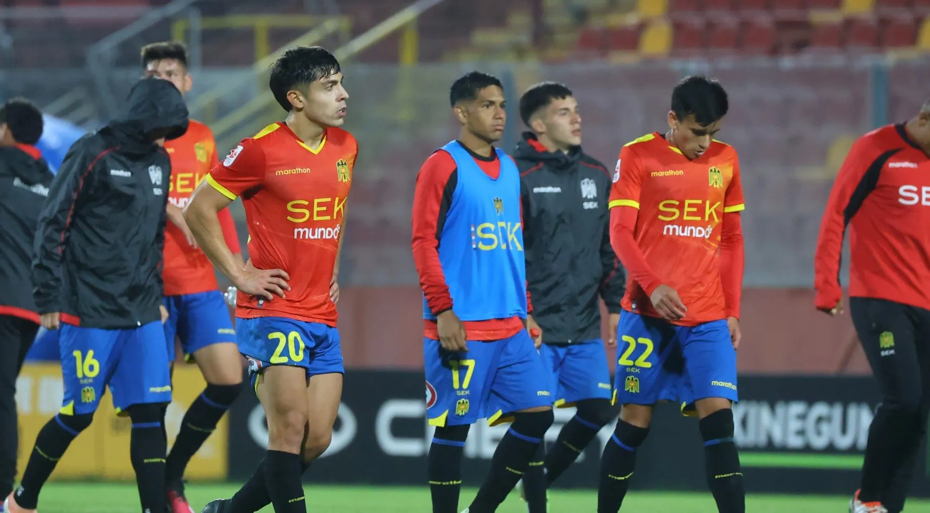 Unión Española tiene la misión de bajar a uno de los punteros, Santiago Wanderers.