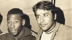 Luis Aracena Fuentes (representando a la Selección de Magallanes) junto a Pelé.