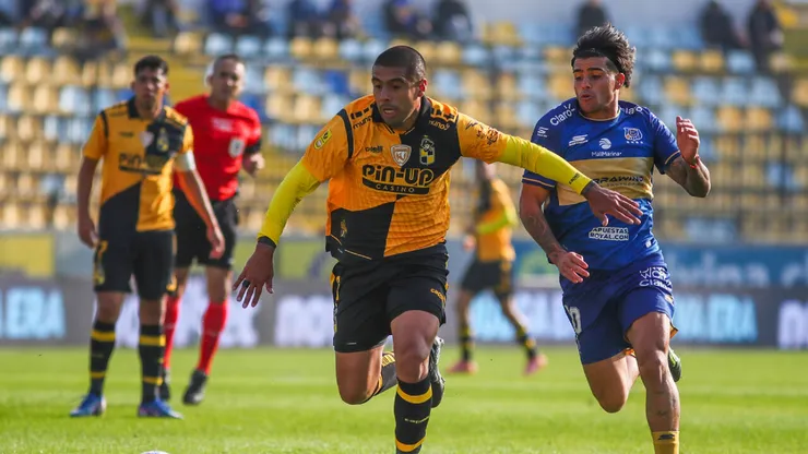 Coquimbo Unido y Everton reparten puntos en Sausalito.