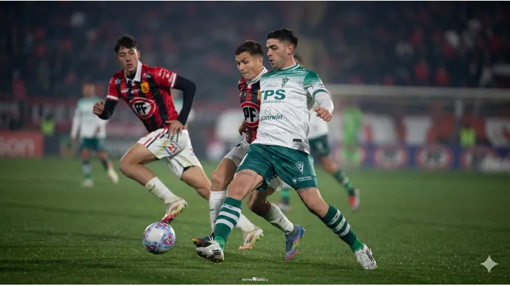 Santiago Wanderers vence a Rangers y llega a la cima de la tabla de posiciones.