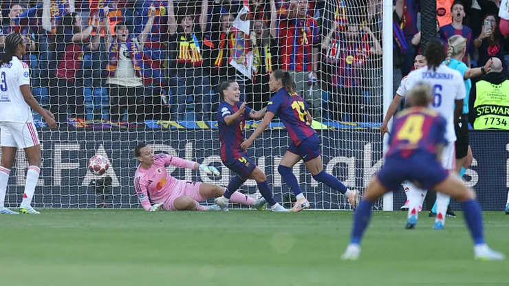 Poco y nada pudo hacer Tiane Endler en la goleada que sufrió Lyonnes ante Barcelona.