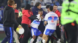 El clásico entre la UC y Colo Colo terminó con pelea. (Foto: Jonnathan Oyarzún/Photosport)