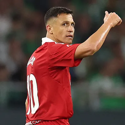 ¿Bombazo de la U? Destapan las cuatro ofertas que maneja Alexis Sánchez
