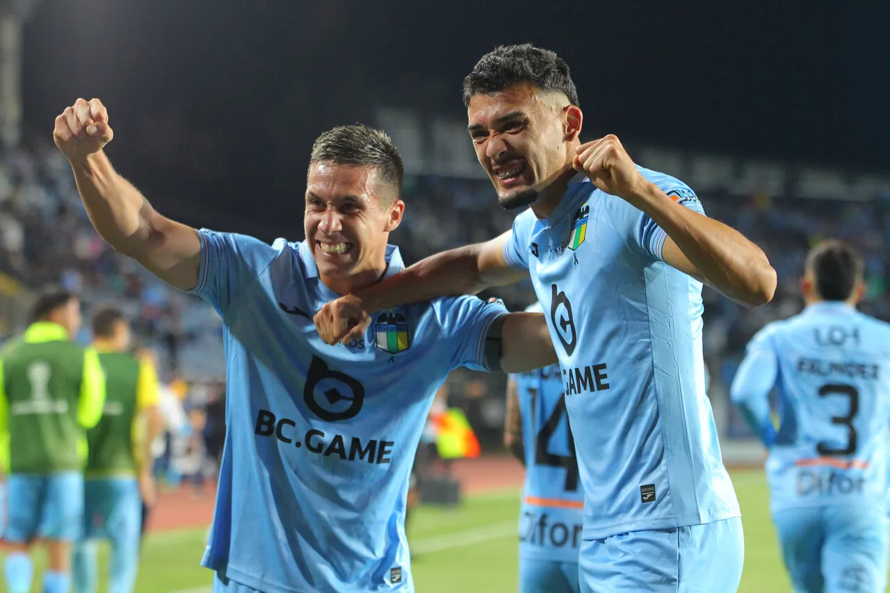 O’Higgins se jugará una verdadera final ante Millonarios en Colombia (Photosport).