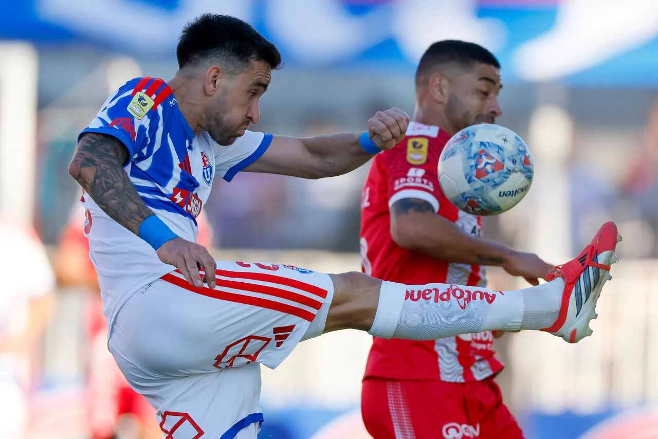 Zaldivia no estaría ante Deportes Concepción. | Foto: Photosport
