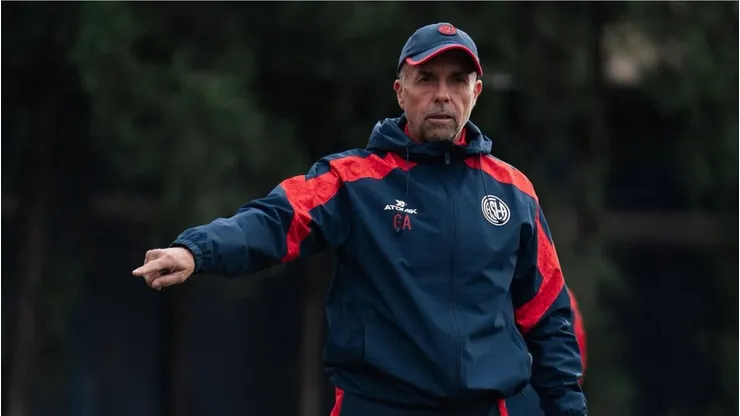 Gustavo Álvarez sufrió un gran fracaso en Argentina