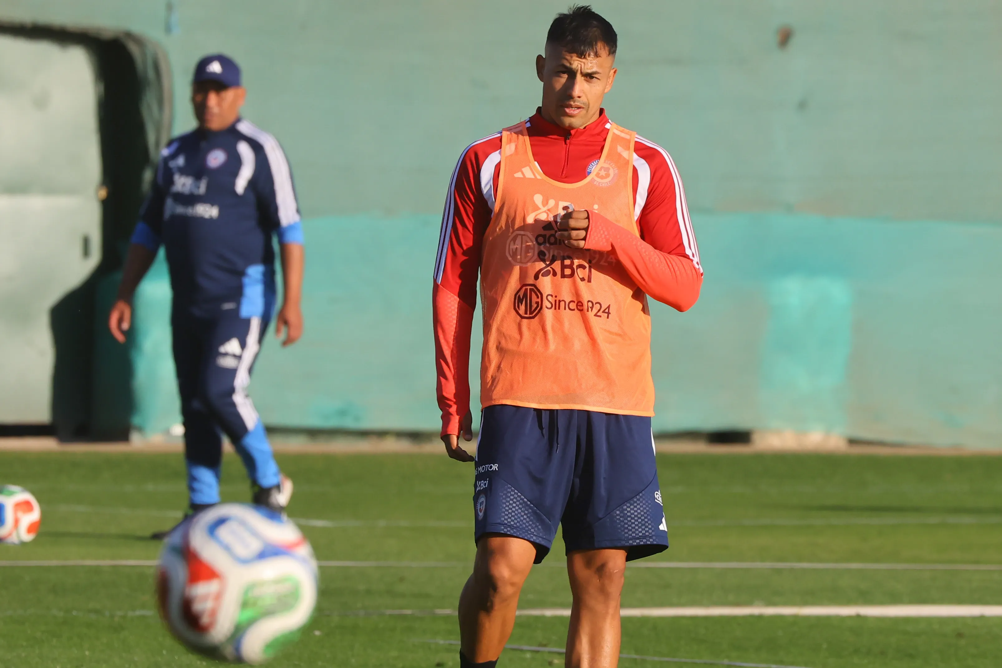 Iván Morales quiere ganarse la titularidad en su regreso a la Selección Chilena. (Foto: Jonnathan Oyarzún/Photosport)