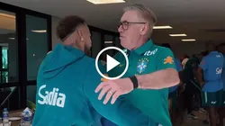 Carlo Ancelotti le da la bienvenida a Neymar a la Selección de Brasil. (Foto: Captura)