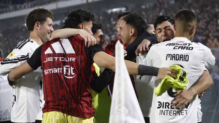 Colo Colo tuvo especial visita en el Monumental. (Foto: Dragomir Yankovic/Photosport)