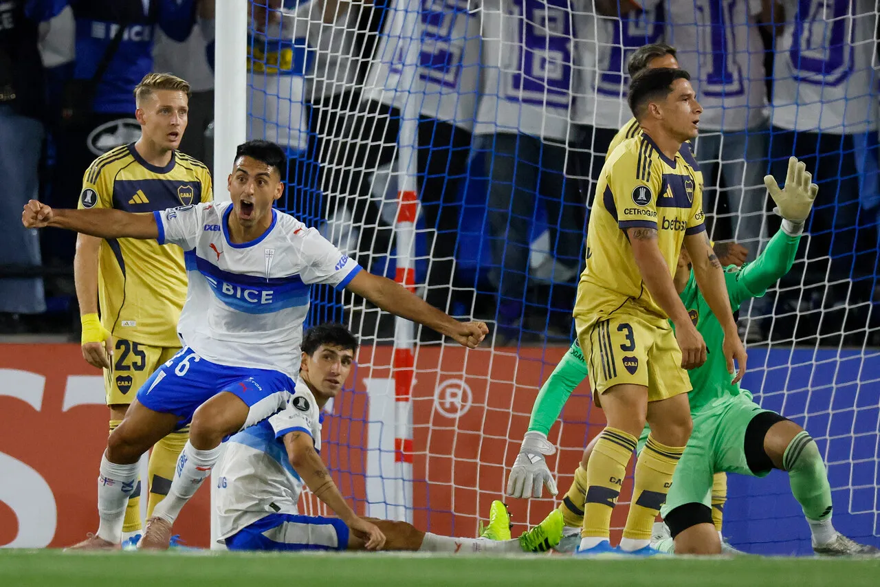 A la UC le basta un empate ante Boca. | Foto: Photosport