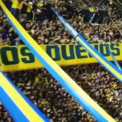 VIDEO | Hinchas de Boca generan polémica con cántico contra la UC y Chile
