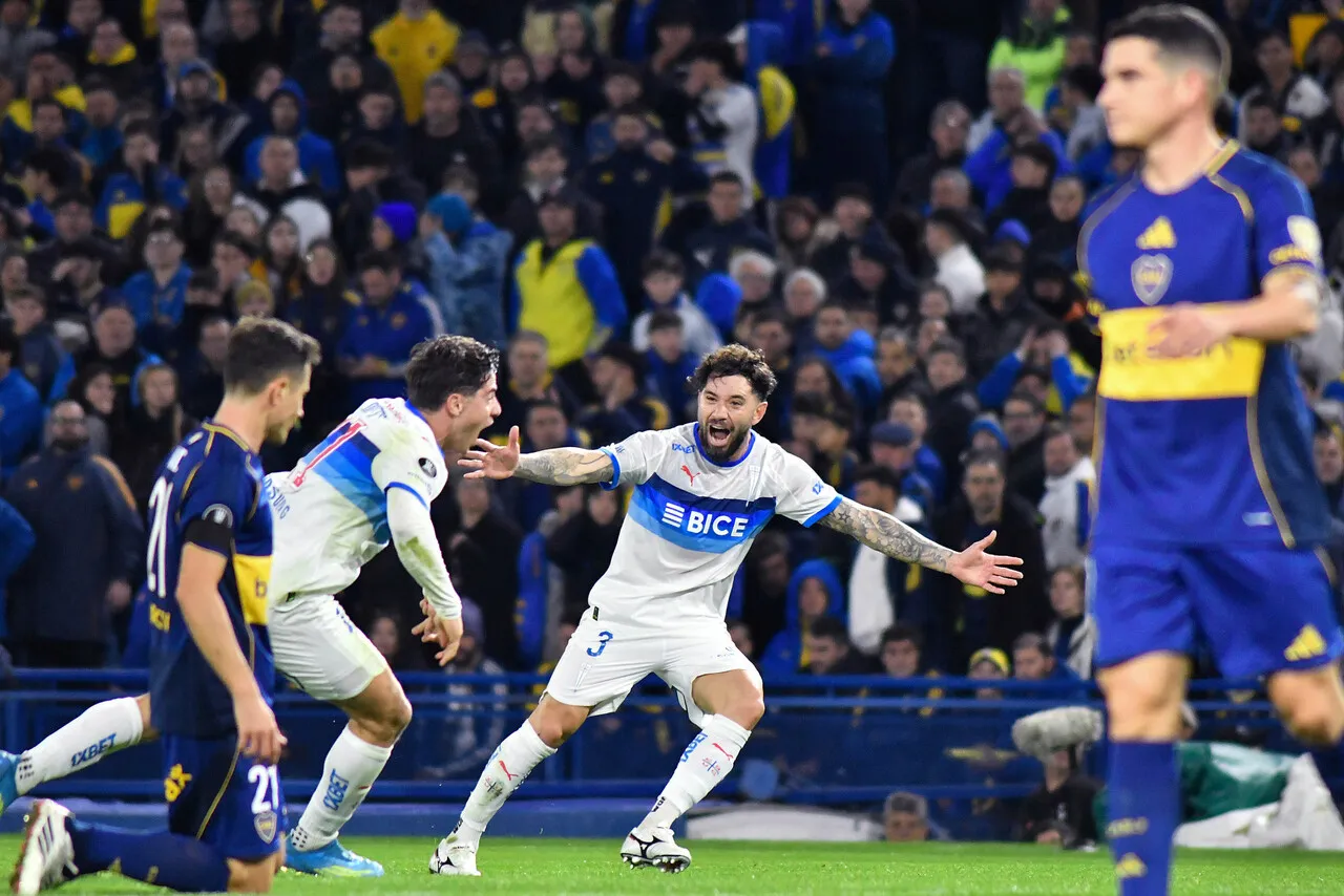 Montes anotó el primer gol del encuentro | Foto: Photosport
