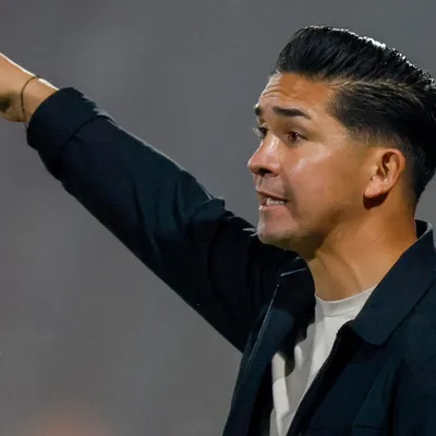 Felipe Gutiérrez lanza flores: "Colo Colo es distinto al resto"