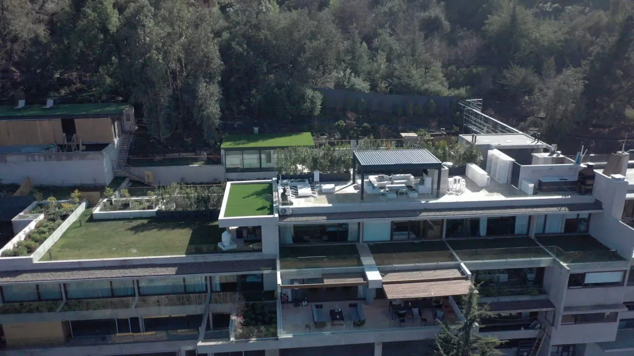 La espectacular casa del Niño Maravilla en Santiago