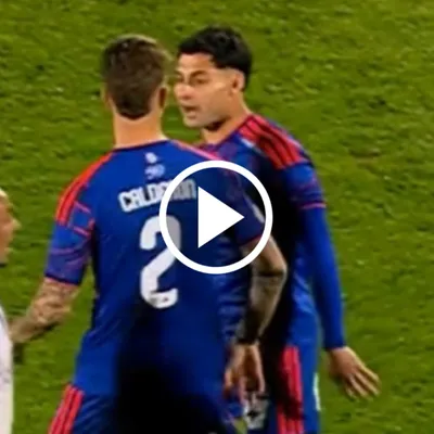 Video: El duro encontrón entre Altamirano y Calderón en pleno partido de la U
