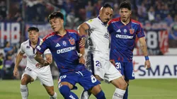 Un gol de Eduardo Vargas en los minutos finales le dio a los azules.