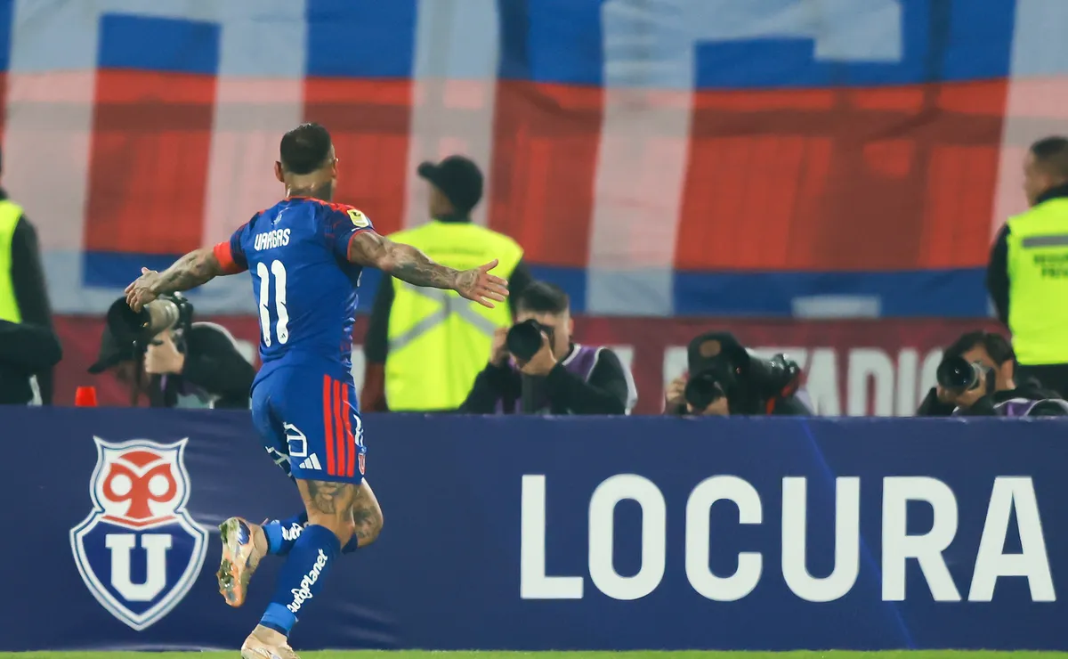 “La U lo gana por el corazón de Eduardo Vargas”: DT campeón azul se rinde ante Turbomán