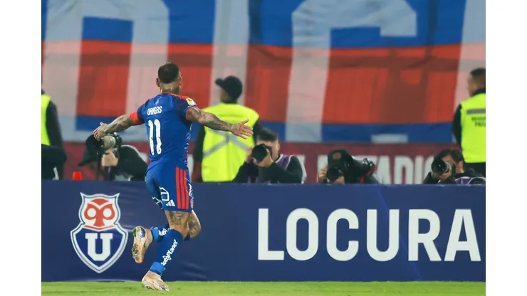 Héctor Pinto alaba el nivel de Eduardo Vargas en el triunfo de la U.