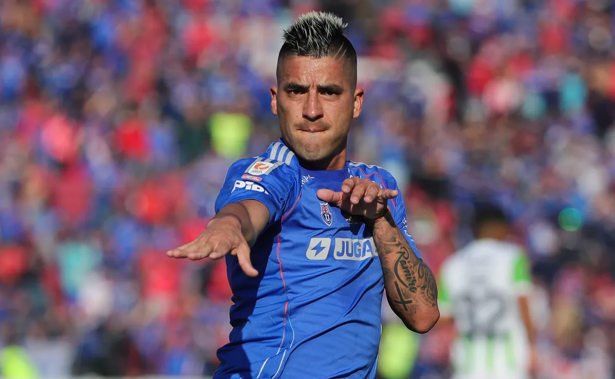 Leandro Fernández se acerca a Aldosivi tras dejar U. de Chile: “Negociaciones avanzadas”