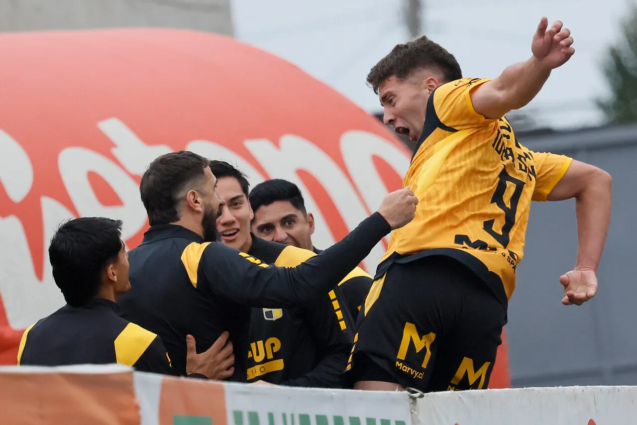 Coquimbo derrotó a Deportes Limache en Quillota. | Foto: Photosport