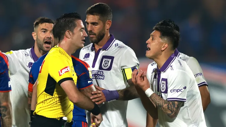 Diego Carrasco insultó a Mario Salvo contra Universidad de Chile.