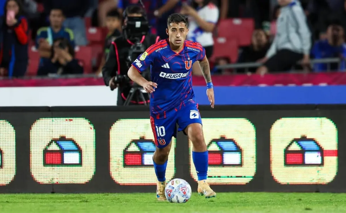 Advierten que U. de Chile proyecta la venta de Lucas Assadi: “Es más que necesario”