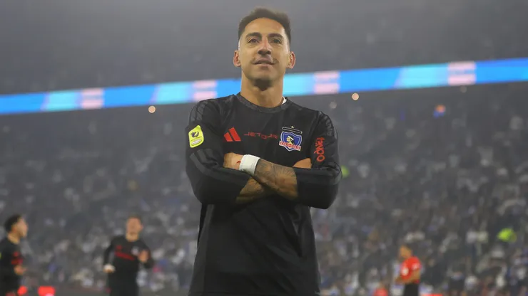 Javier Correa sigue firme en Colo Colo.
