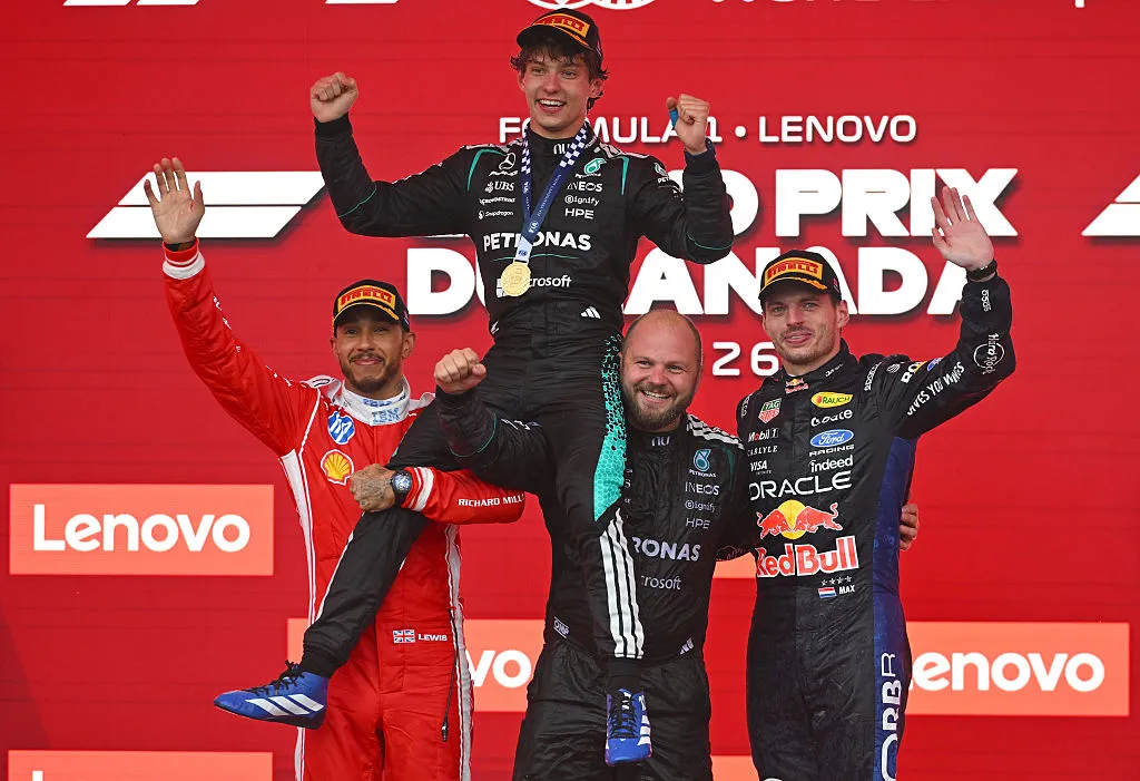 Antonelli, Hamilton y Verstappen vienen de hacer podio en el Gran Premio de Canadá. (Foto: Rudy Carezzevoli/Getty Images)