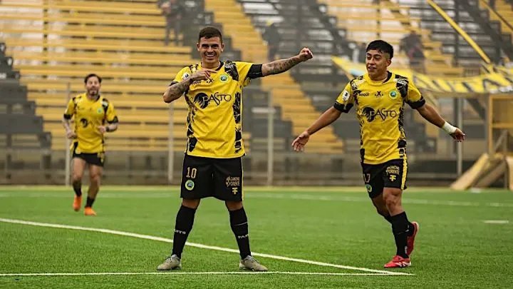 José Luis Silva es la gran figura de Lautaro de Buin