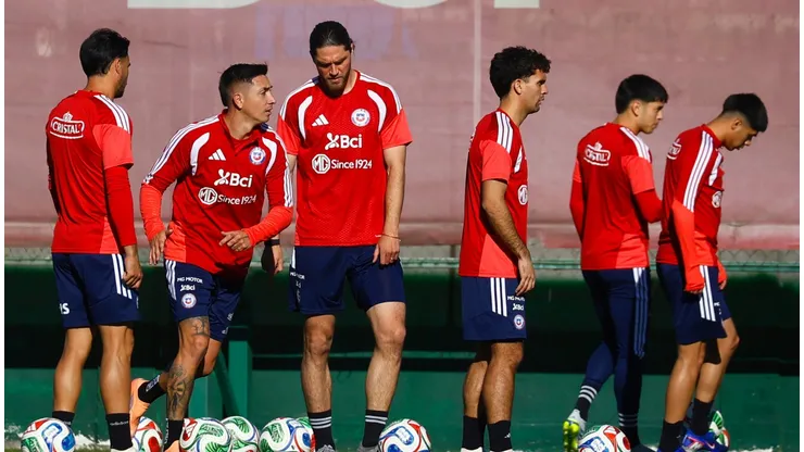 La Roja sufrió un inesperado contratiempo en su paso por Europa.