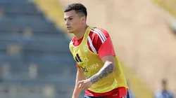 Lucas Cepeda se alista para el partido de Chile vs. Portugal. (Foto: Carlos Parra - FFCh)