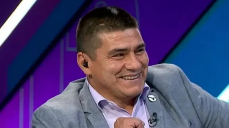 Vega pide refuerzo para los albos.
