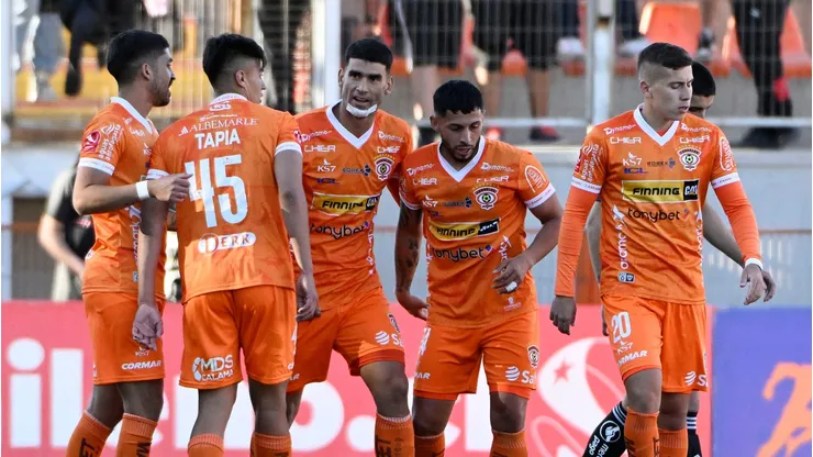 Deportes Temuco busca reforzar su plantel para pelear por el ascenso.