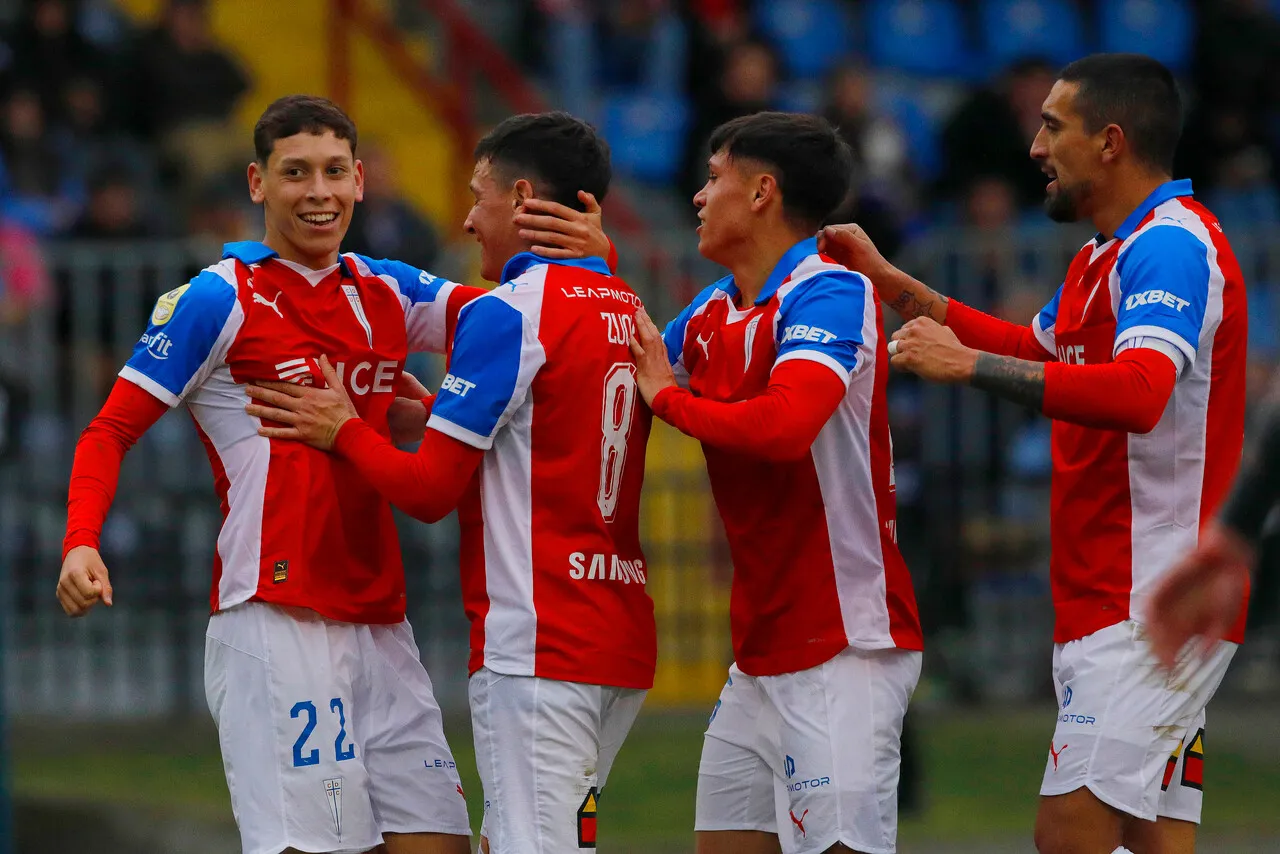 La UC quiere cerrar con un triunfo | Foto: Photosport
