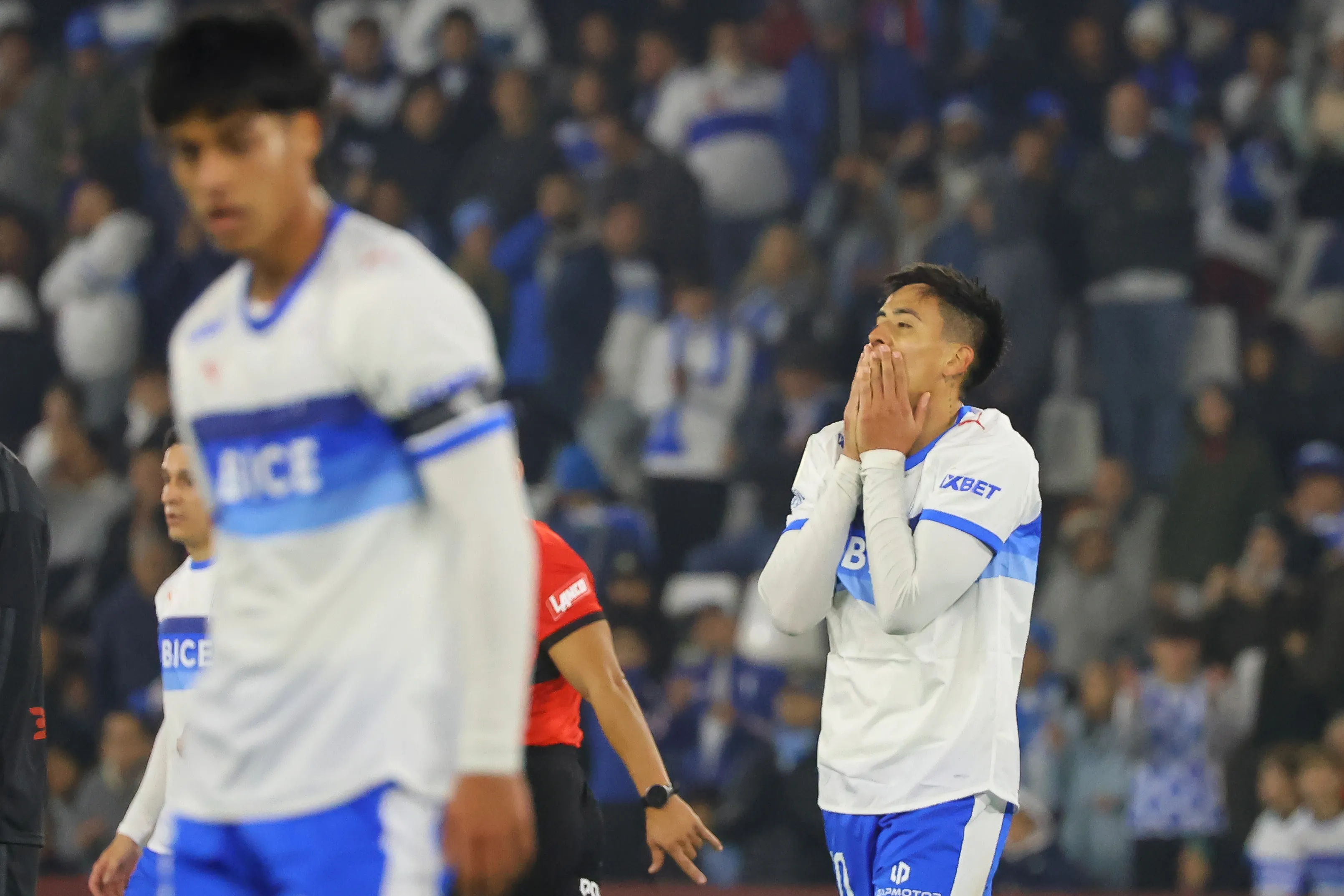 Matías Palavecino sigue sin lucir en la UC | FOTO: Jonnathan Oyarzun/Photosport